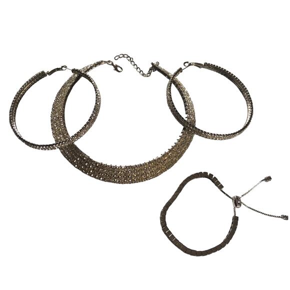 Vintage Rhinestone Crystal Silver Collar Bib Necklace, Hoop Earrings & bracelet - Picture 13 of 13